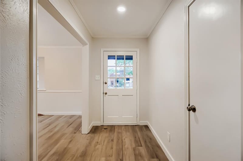 8026 Westover Drive, Dallas TX 75231 - Photo 3