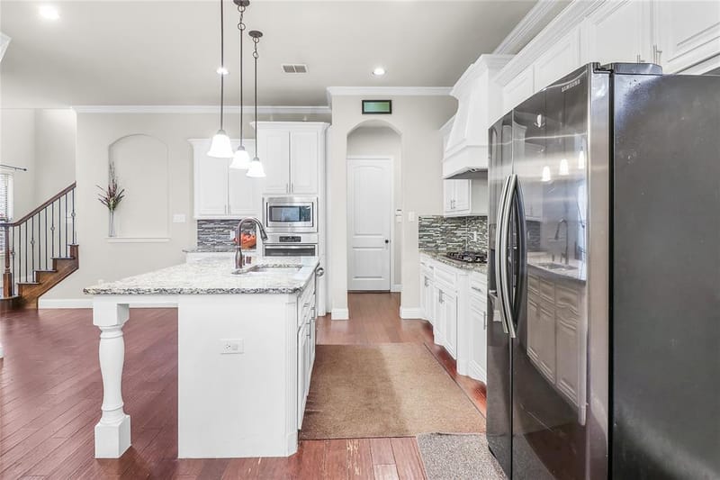 3813 S Brookridge Court, Bedford TX 76021 - Photo 6