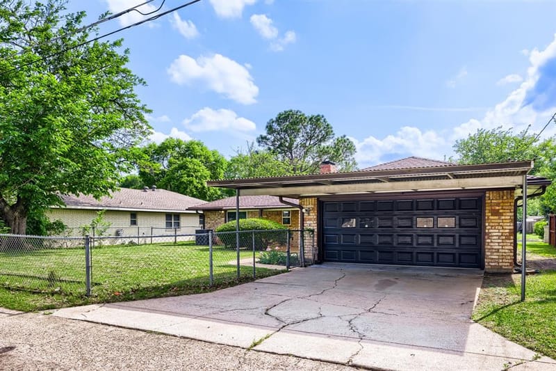 6946 Hunnicut Place, Dallas TX 75227 - Photo 28