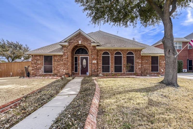 300 Shady Timbers Lane, Murphy TX 75094