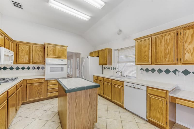 300 Shady Timbers Lane, Murphy TX 75094 - Photo 18