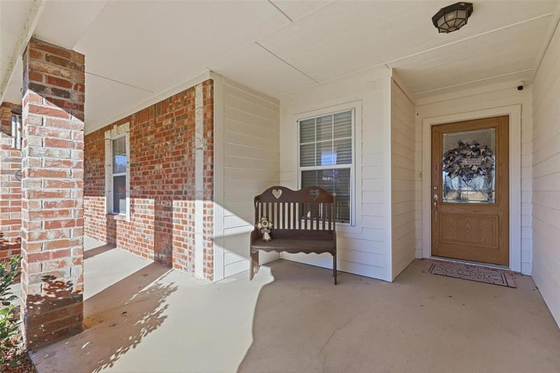 3207 Crossbridge Circle, Granbury TX 76049 - Photo 3
