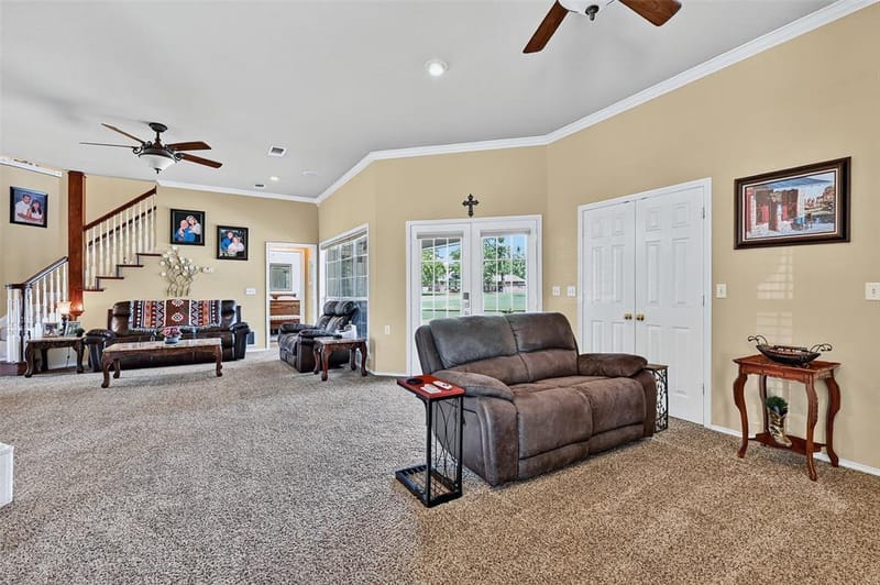 736 W Kiowa Drive, Lake Kiowa TX 76240 - Photo 15