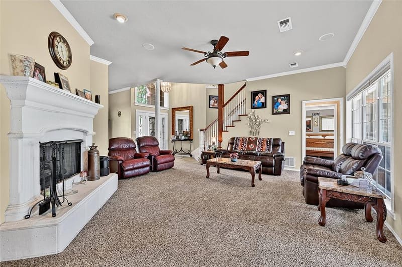 736 W Kiowa Drive, Lake Kiowa TX 76240 - Photo 11