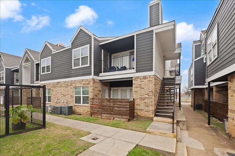 1441 Westmount Avenue # 211, Dallas TX 75211 - Photo 3
