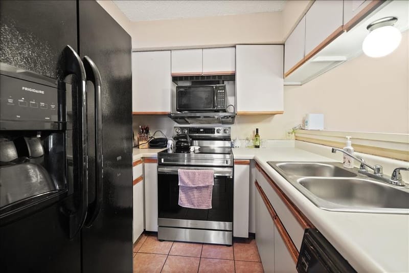 1441 Westmount Avenue # 211, Dallas TX 75211 - Photo 11