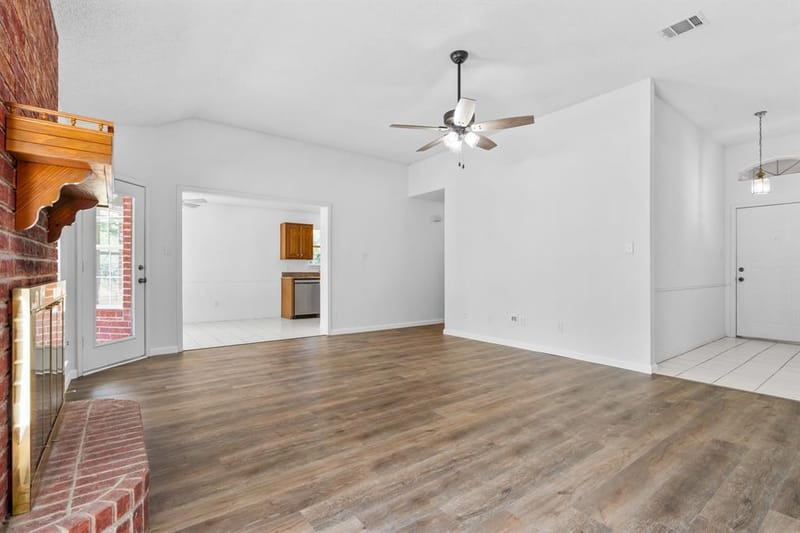 12187 Rolling Oaks Drive, Whitney TX 76692 - Photo 20