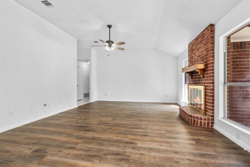 12187 Rolling Oaks Drive, Whitney TX 76692 - Photo 19