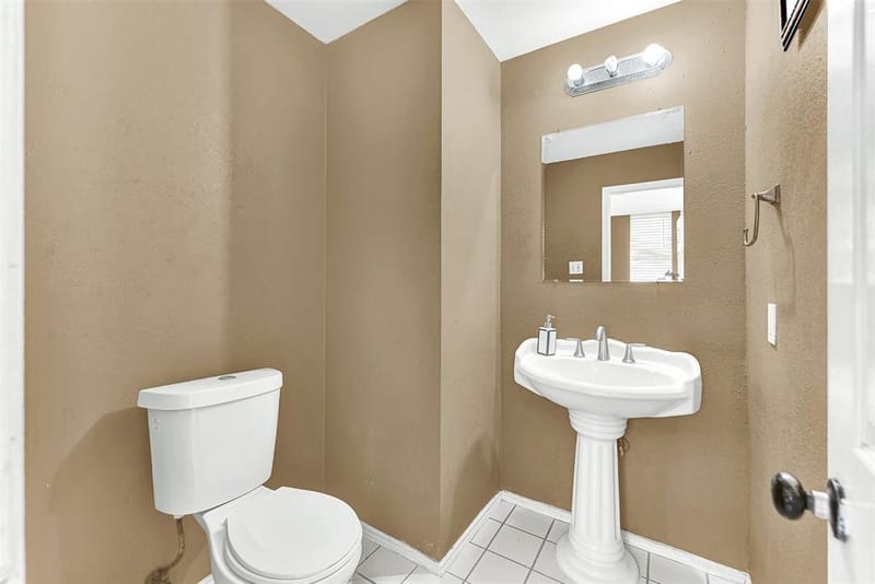 8506 Manchester Drive, Rowlett TX 75089 - Photo 6