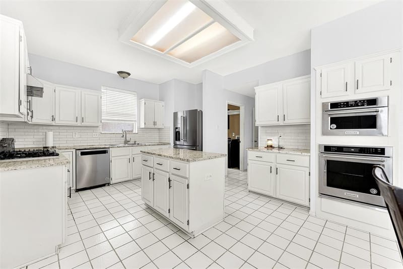 8506 Manchester Drive, Rowlett TX 75089 - Photo 15