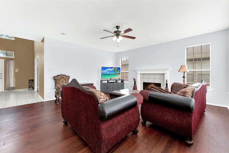 8506 Manchester Drive, Rowlett TX 75089 - Photo 4