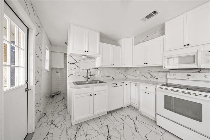 5507 Alexander Street, Sachse TX 75048 - Photo 10