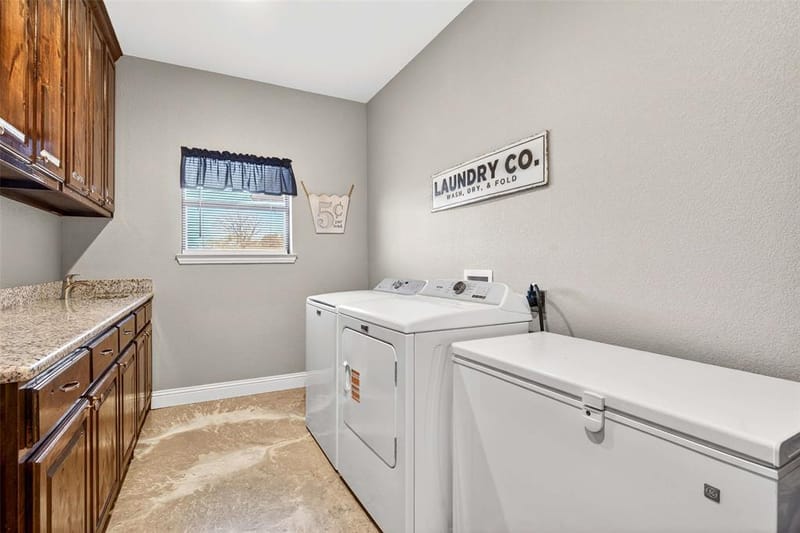 1081 County Road 3591, Paradise TX 76073 - Photo 32