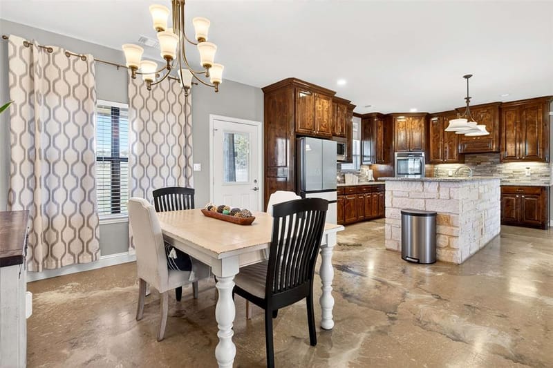 1081 County Road 3591, Paradise TX 76073 - Photo 14
