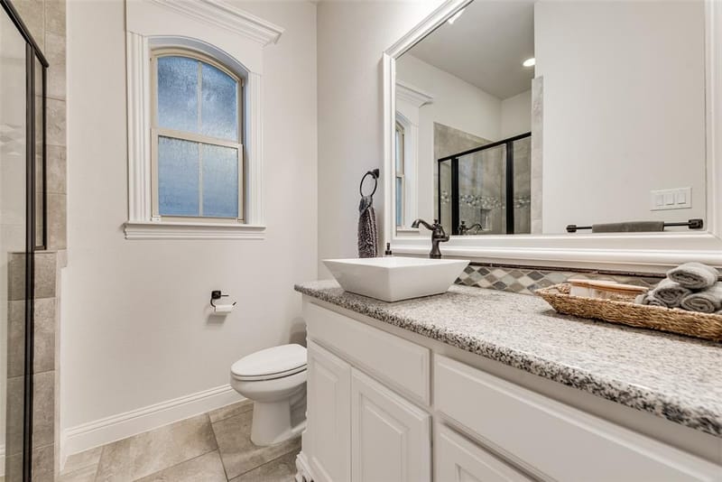 10013 Lakeside Drive, Fort Worth TX 76179 - Photo 17