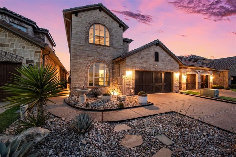 10013 Lakeside Drive, Fort Worth TX 76179 - Photo 3