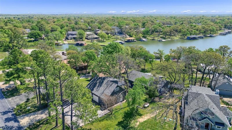 1214 Kiowa Drive E, Lake Kiowa TX 76240 - Photo 5