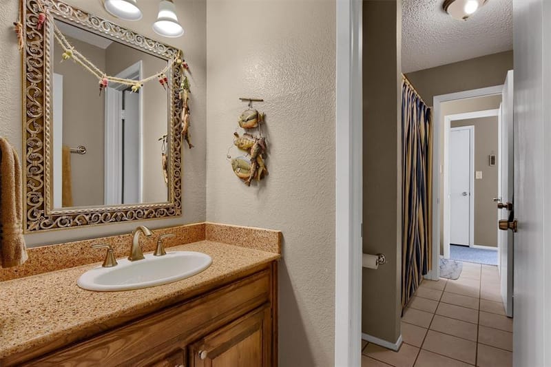 1214 Kiowa Drive E, Lake Kiowa TX 76240 - Photo 24