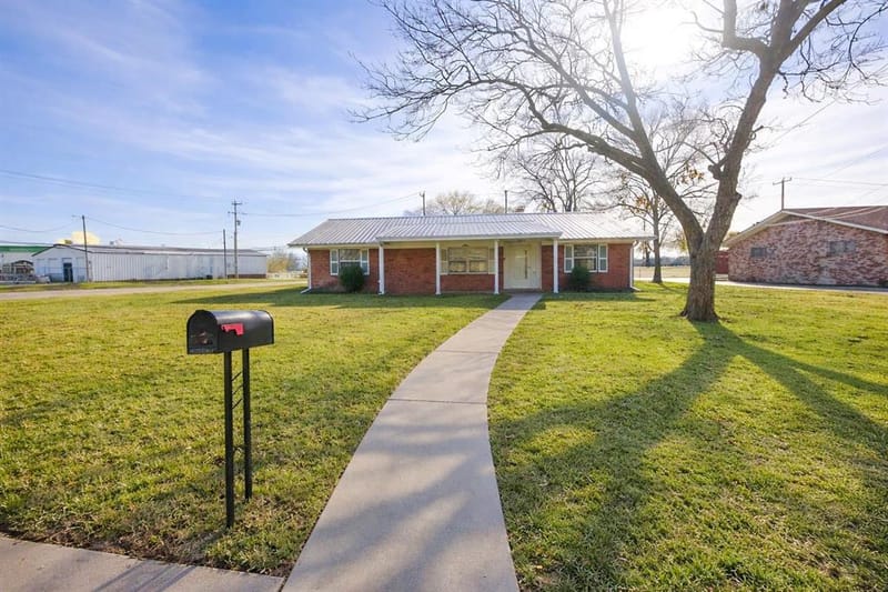 600 Plano Street, Sulphur Springs TX 75482 - Photo 2