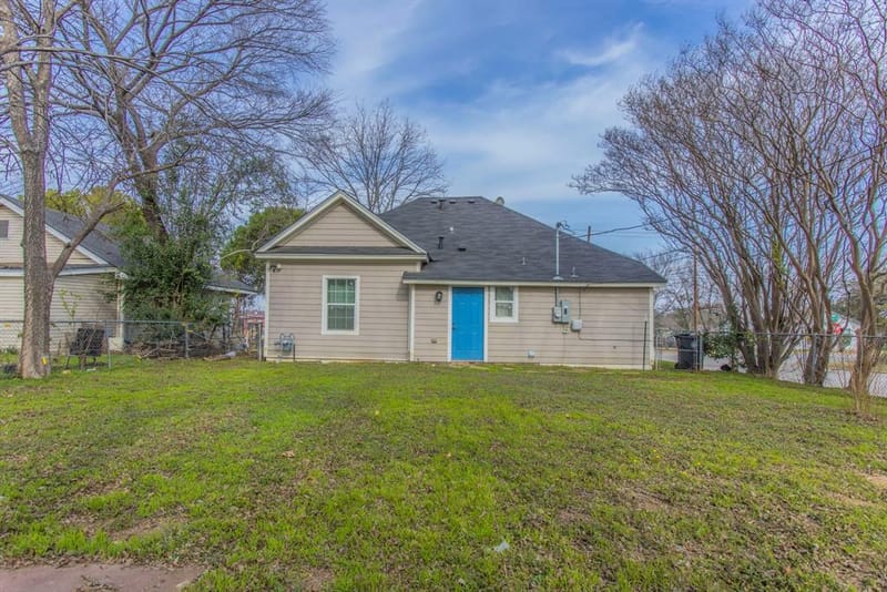1200 N 4th Street, Waco TX 76707 - Photo 26