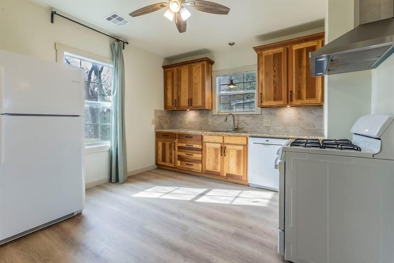 1200 N 4th Street, Waco TX 76707 - Photo 9