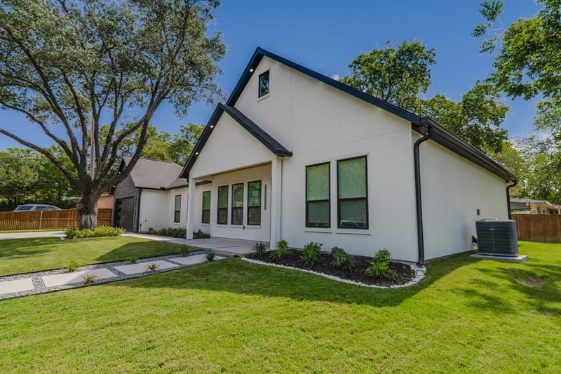 9842 Webb Chapel Road, Dallas TX 75220 - Photo 2
