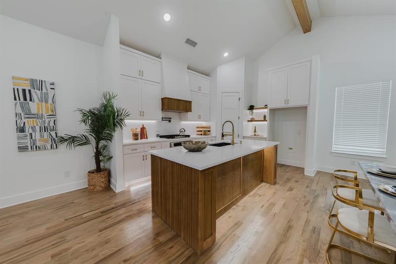9842 Webb Chapel Road, Dallas TX 75220 - Photo 8