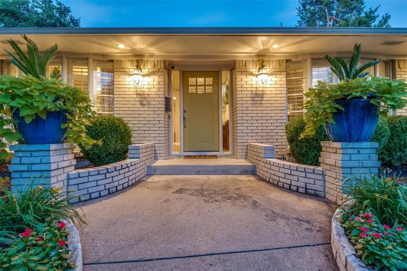 12106 Landlock Drive, Dallas TX 75218 - Photo 2