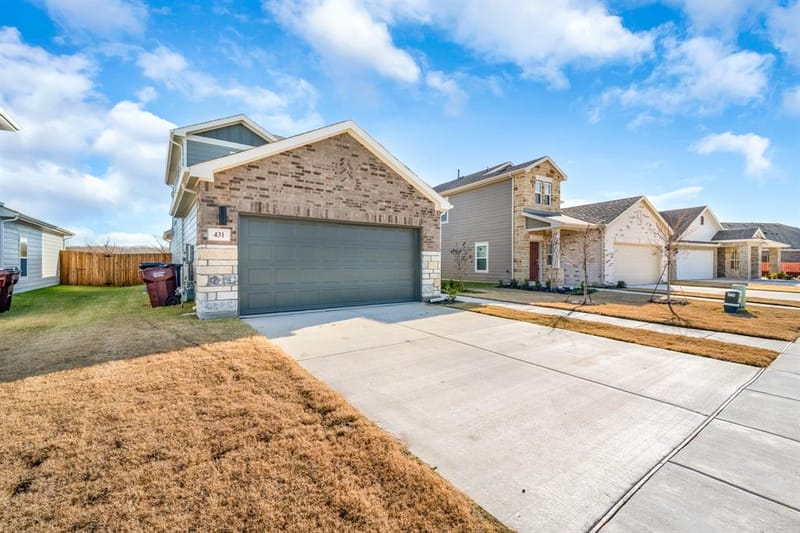 431 Pendant Drive, Royse City TX 75189 - Photo 3