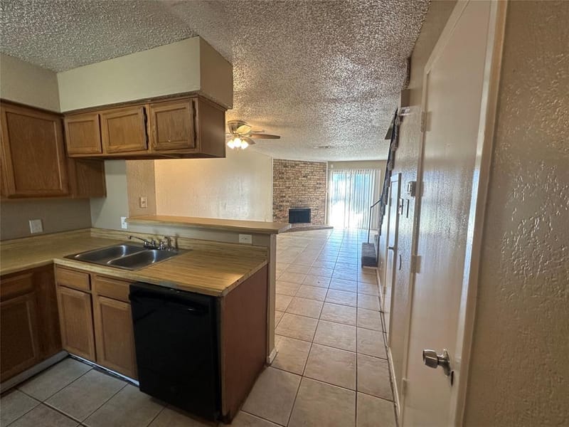 2174 Aspen Drive, Dallas TX 75227 - Photo 3