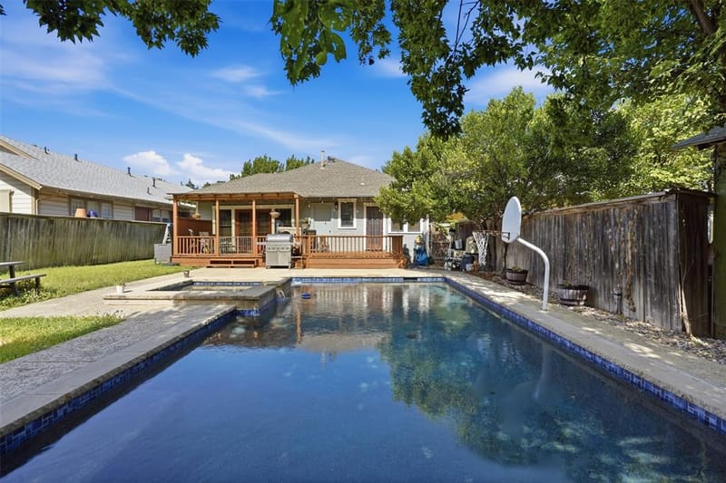 2243 Fairmount Avenue, Fort Worth TX 76110 - Photo 23