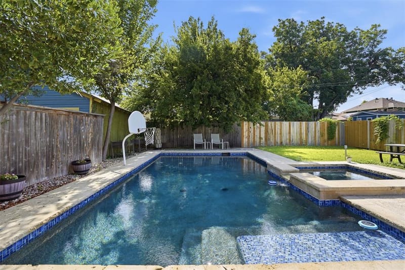 2243 Fairmount Avenue, Fort Worth TX 76110 - Photo 2