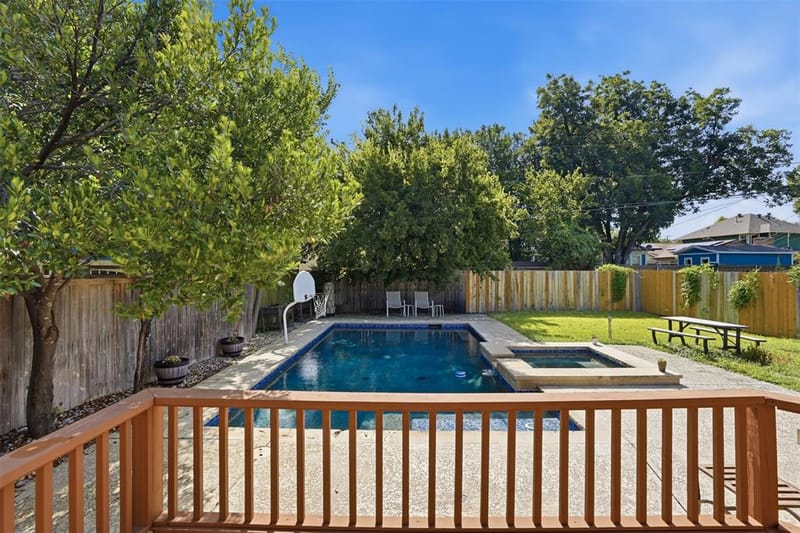 2243 Fairmount Avenue, Fort Worth TX 76110 - Photo 21