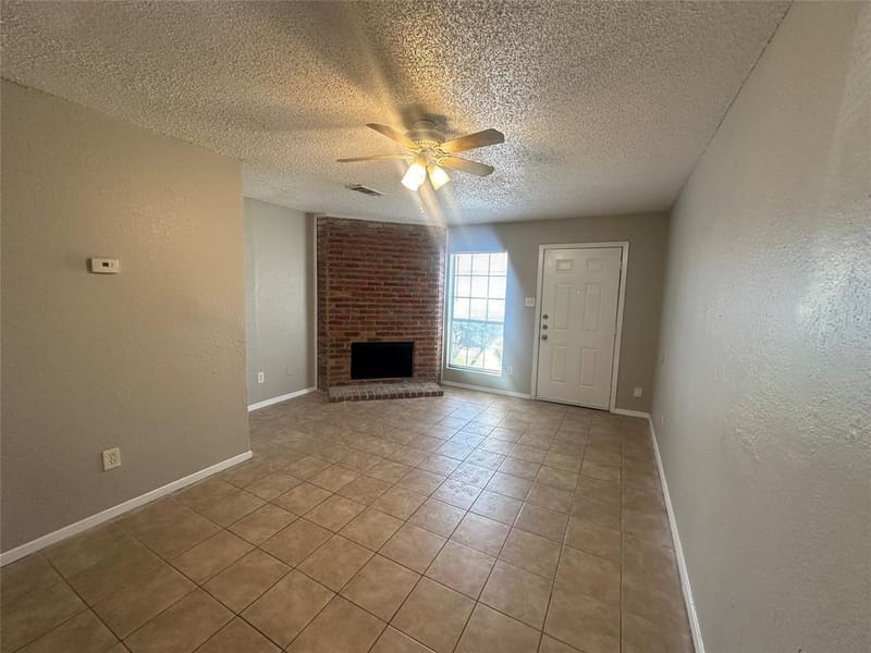 9447 Olde Towne Row, Dallas TX 75227 - Photo 4