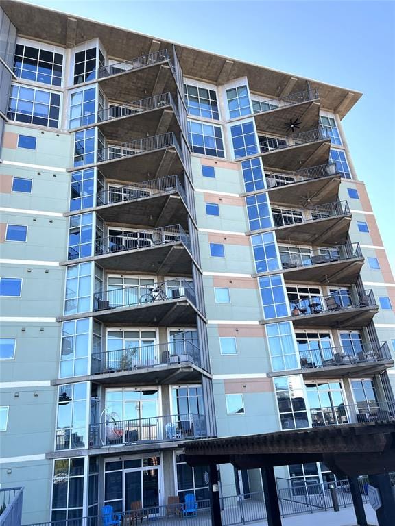 1001 Belleview Street # 201, Dallas TX 75215 - Photo 31