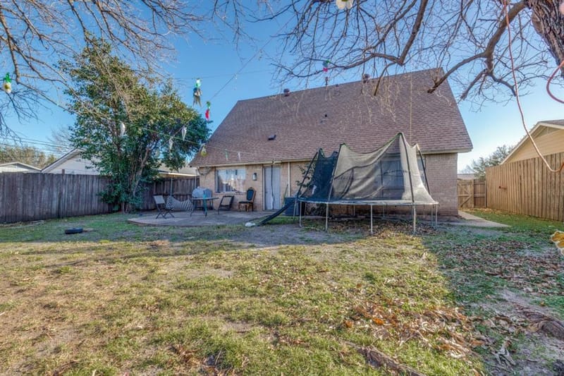 1400 Milam Way, Carrollton TX 75006 - Photo 25