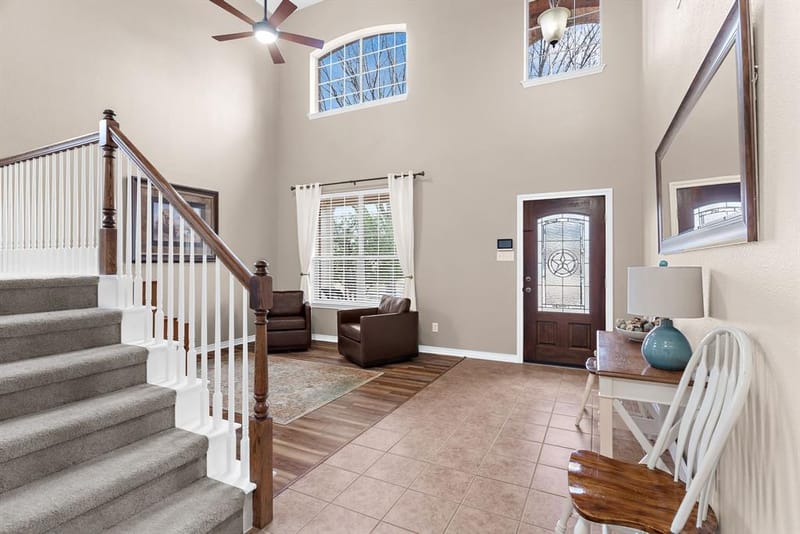 221 Villanova Drive, Van Alstyne TX 75495 - Photo 9