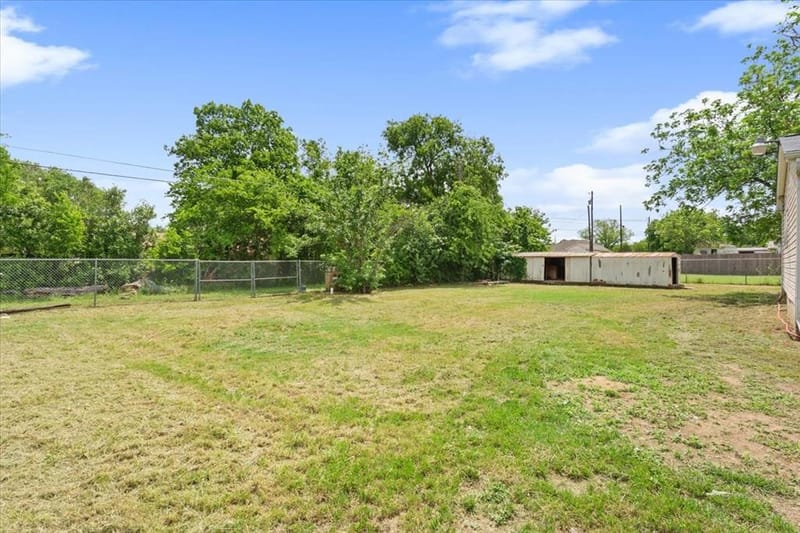 310 Garfield Street, McGregor TX 76657 - Photo 30