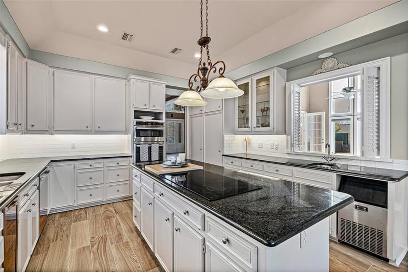 8908 Brierfield Road, Granbury TX 76049 - Photo 12