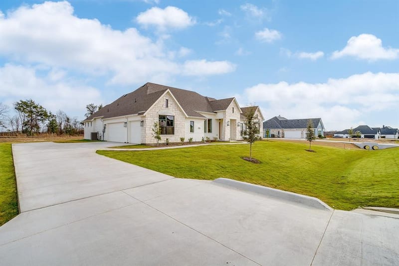 137 Aiden Drive, Waxahachie TX 75165 - Photo 3
