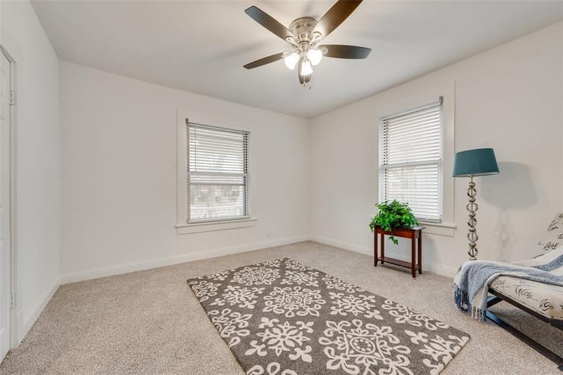 1205 W Arlington Avenue, Fort Worth TX 76110 - Photo 12