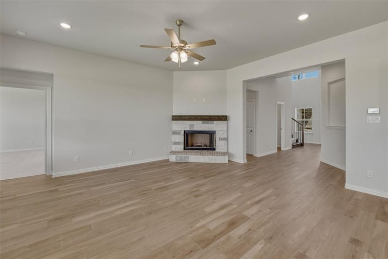 810 County Road 200, Valley View TX 76272 - Photo 9