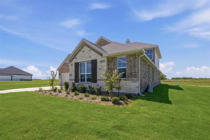 810 County Road 200, Valley View TX 76272 - Photo 4