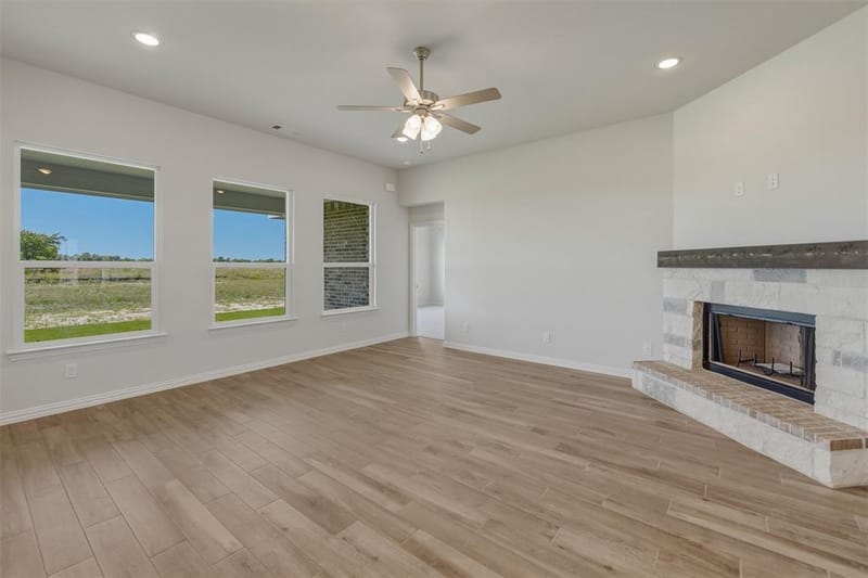 810 County Road 200, Valley View TX 76272 - Photo 8