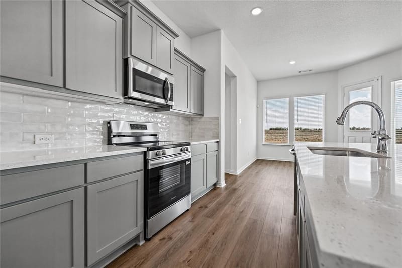 780 County Road 200, Valley View TX 76272 - Photo 17