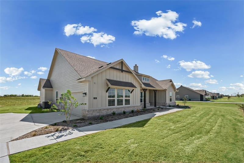 780 County Road 200, Valley View TX 76272 - Photo 3