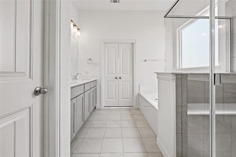 780 County Road 200, Valley View TX 76272 - Photo 28