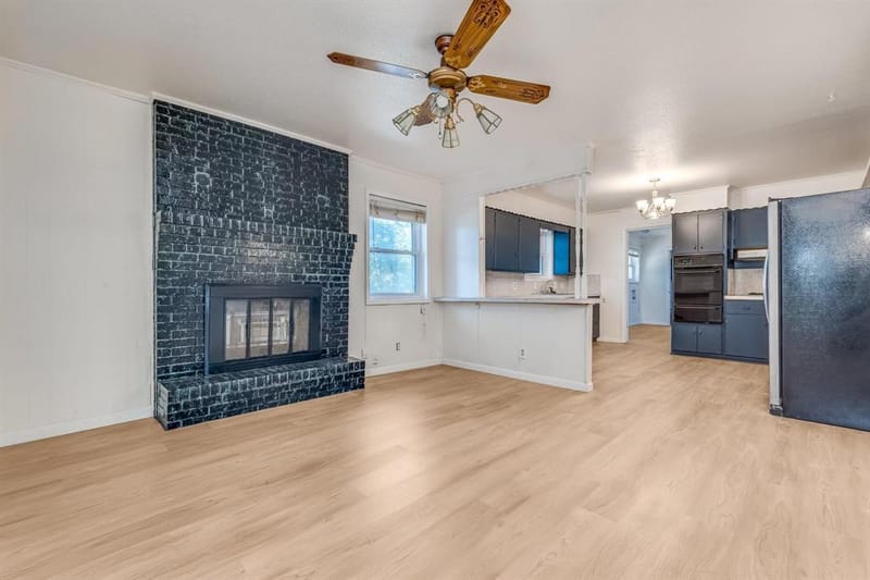 921 Evans Street, Bonham TX 75418