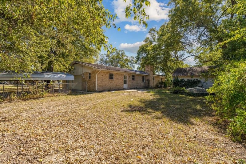 921 Evans Street, Bonham TX 75418 - Photo 24