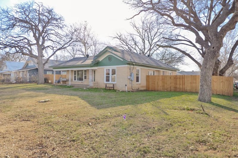 517 W Lamar Street, Alvord TX 76225 - Photo 23